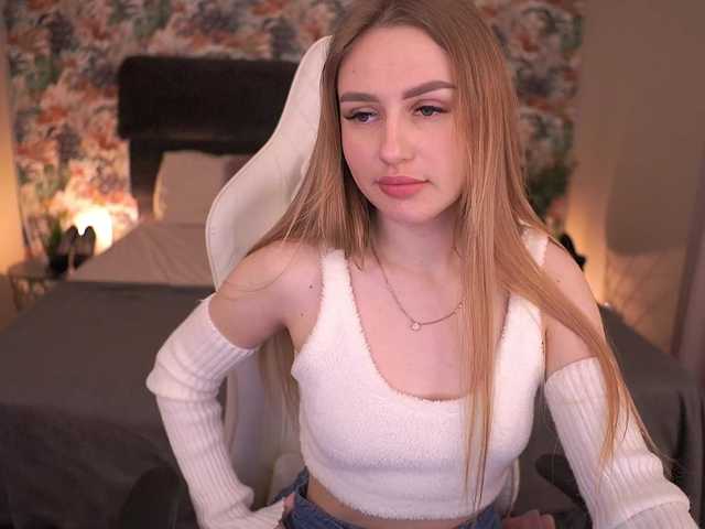 DivineJass's BongaCams show and profile