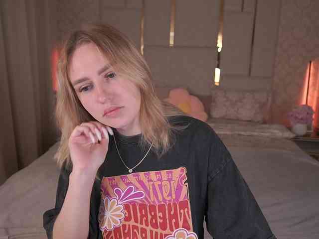 DivineJass webcam