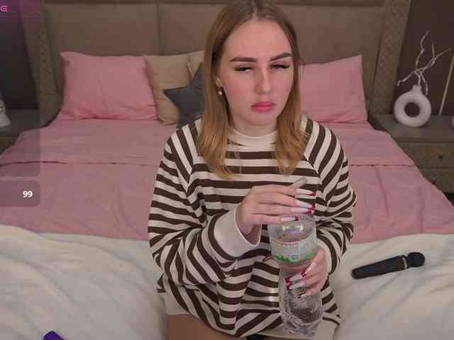 DivineJass webcam