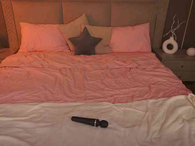 DivineJass webcam