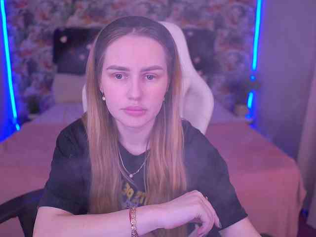 DivineJass webcam