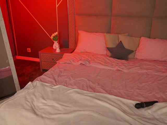DivineJass webcam