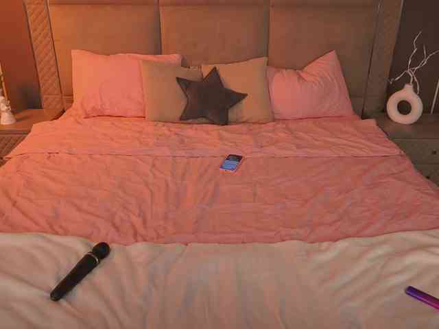 DivineJass webcam