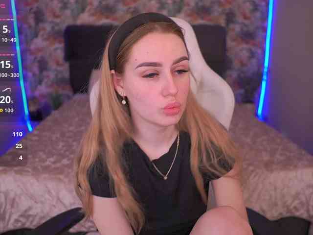 DivineJass Live Webcam on BongaCams