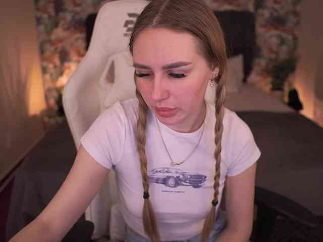 DivineJass webcam