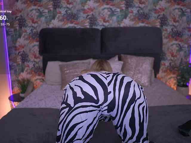 porn cam online DivineJass