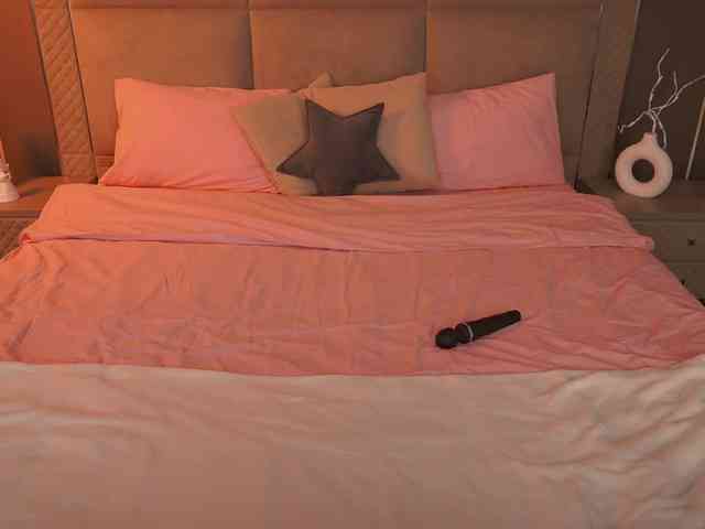DivineJass webcam