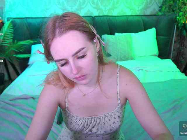 DivineJass webcam
