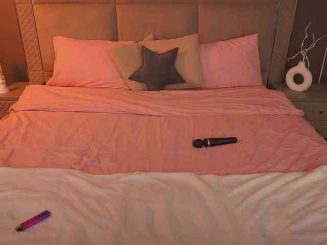 DivineJass webcam