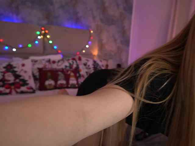 DivineJass webcam