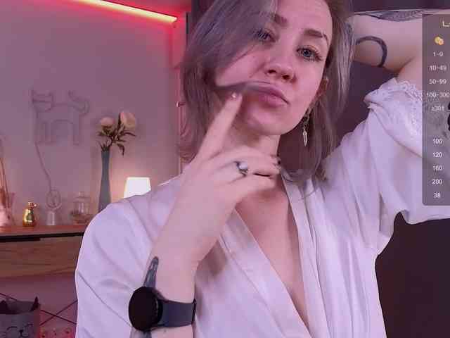 Winona_White webcam