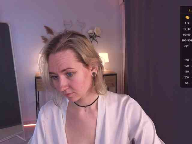 Winona_White webcam