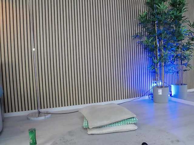 ErikaRosse's BongaCams show and profile