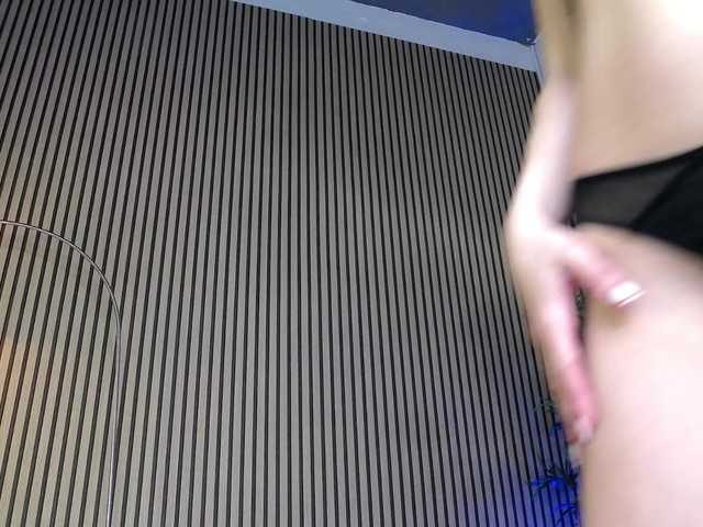 ErikaRosse's BongaCams show and profile