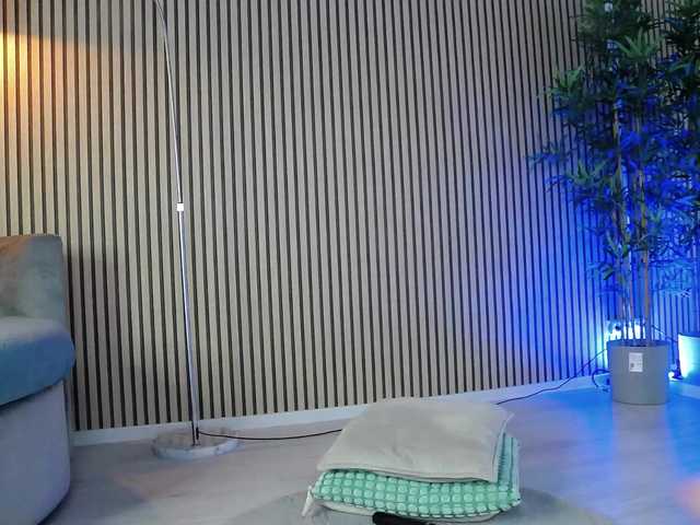 ErikaRosse's BongaCams show and profile