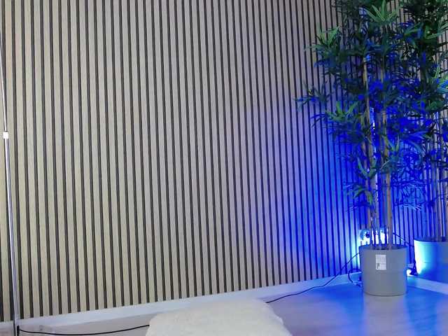 ErikaRosse's BongaCams show and profile