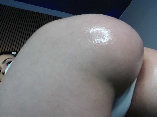 ErikaRosse's BongaCams show and profile