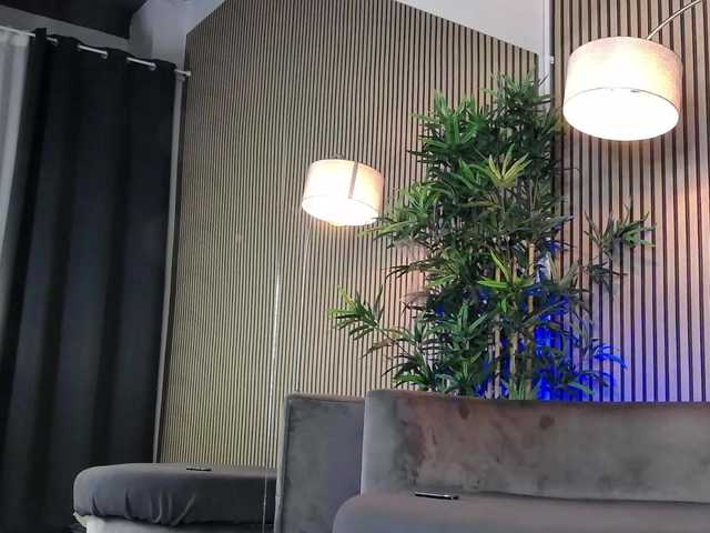 ErikaRosse's BongaCams show and profile