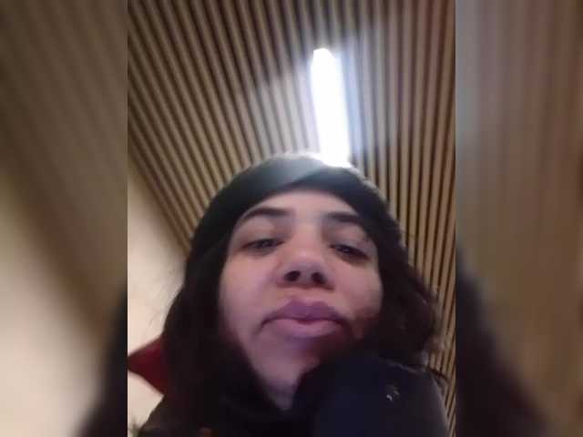 Mmmmmya's BongaCams show and profile