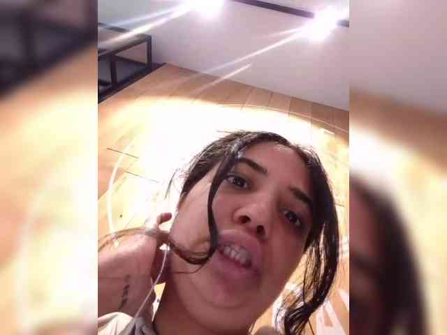 Mmmmmya webcam