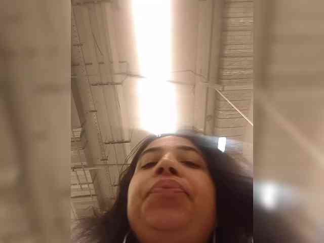 Mmmmmya webcam