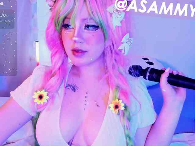 Lilith-asami webcam
