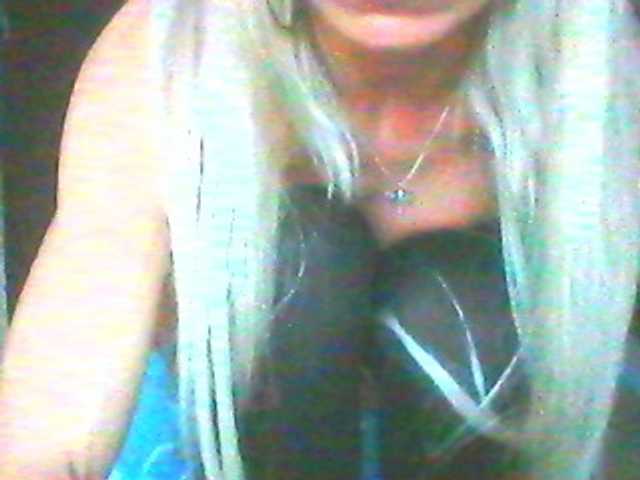 Laurien's BongaCams show and profile