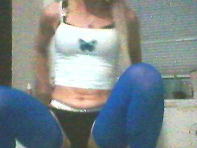 Laurien's BongaCams show and profile