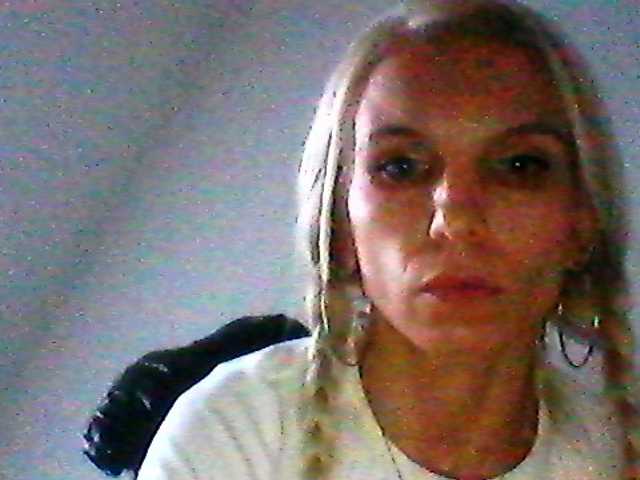 Laurien's BongaCams show and profile