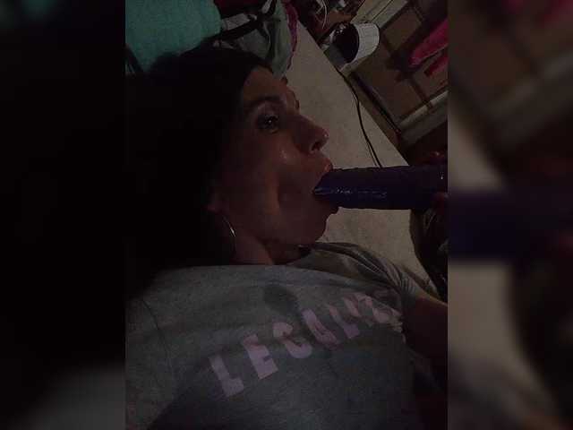 Laurien's BongaCams show and profile