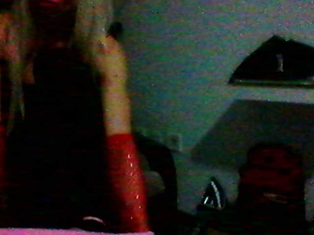 Laurien's BongaCams show and profile