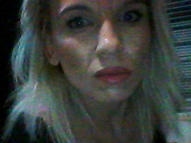 Laurien's BongaCams show and profile