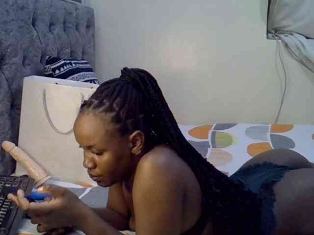 Alexa3909 Live Webcam on BongaCams