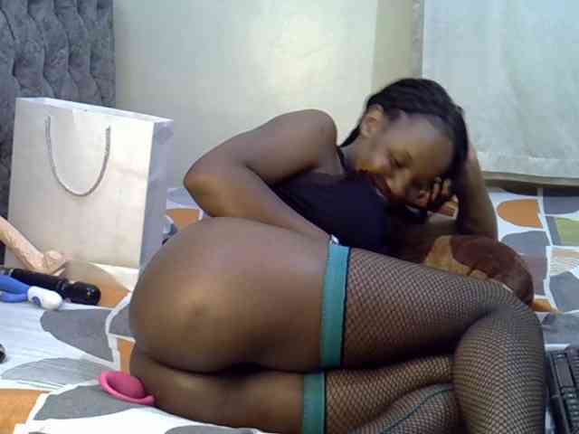 Alexa3909 Live Webcam on BongaCams