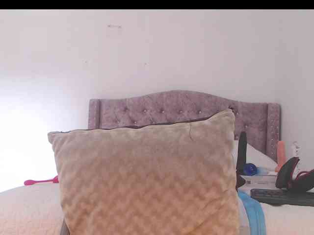 Ainnara webcam