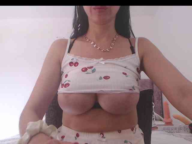 Ainnara webcam