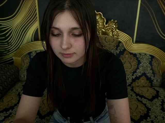OpulentSiren webcam