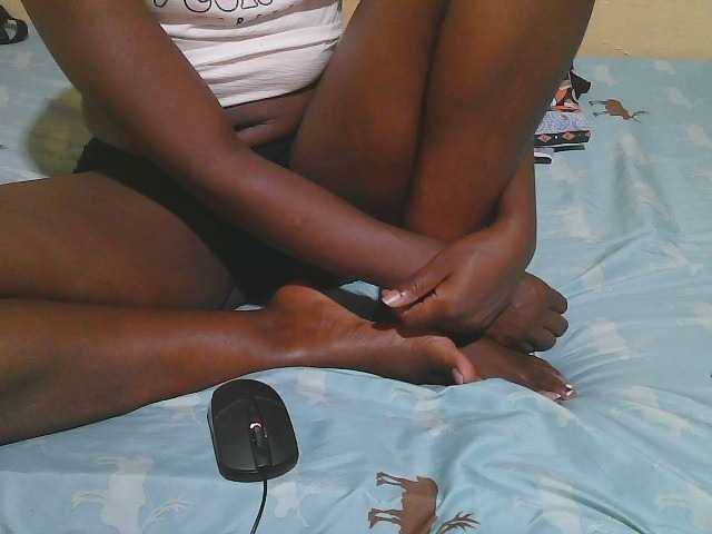 african-pussy1 Live Cam on BongaCams and RICams