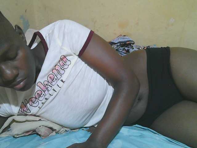 african-pussy1 Live Cam on BongaCams