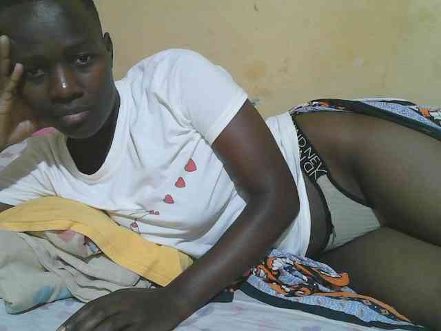 african-pussy1's webcam live show