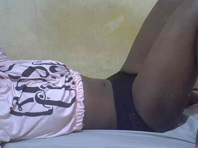 Juicy-pussy1 webcam