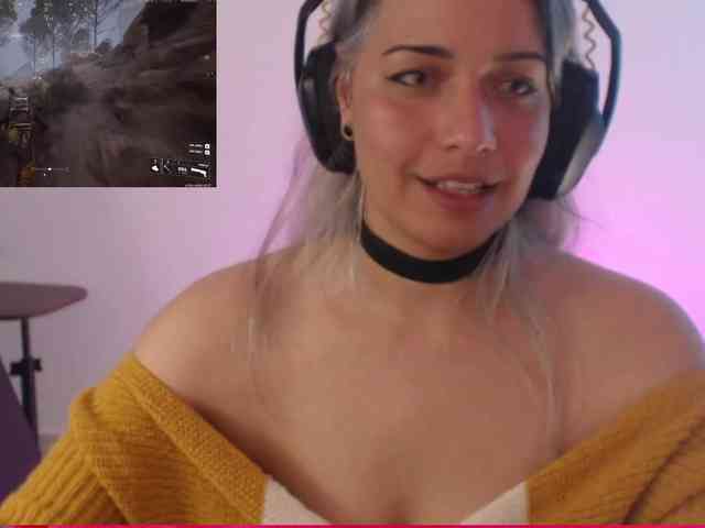 Just-Vicky Just-Vicky