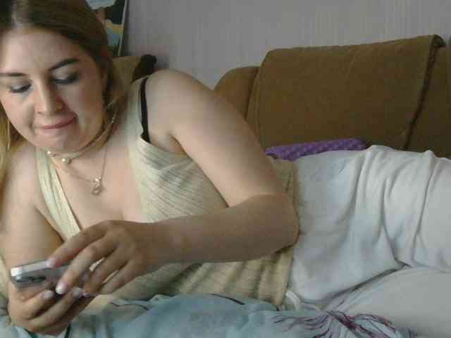 Sofia-Baby67-1 webcam