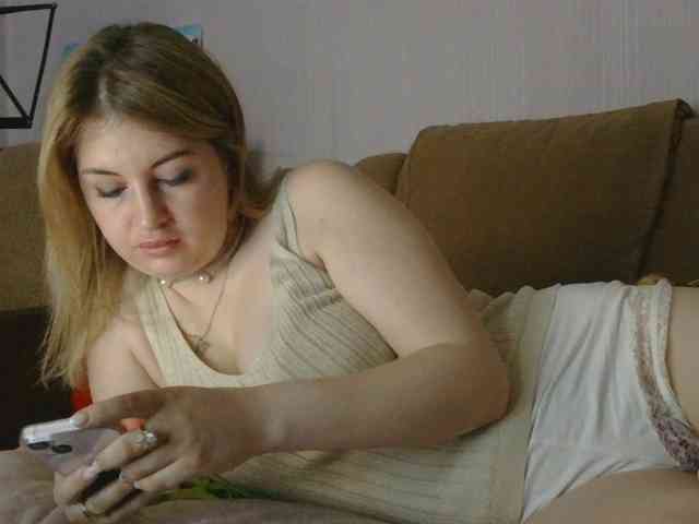Sofia-Baby67-1 webcam