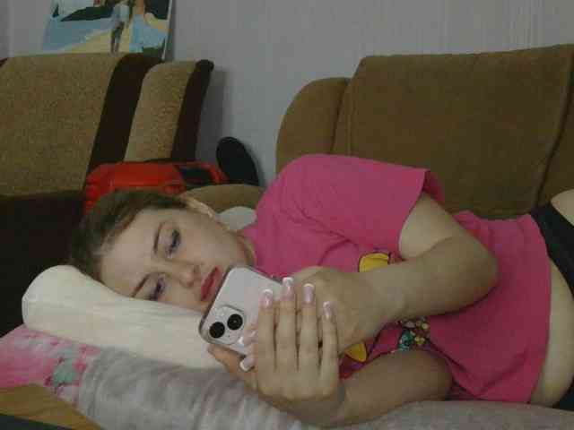 Sofia-Baby67-1 webcam