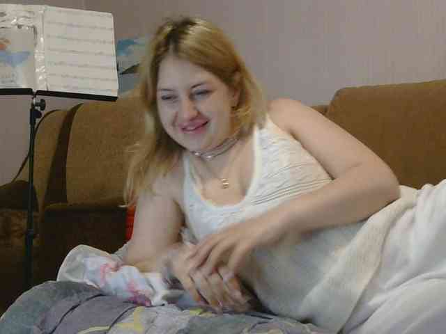 Sofia-Baby67-1 webcam
