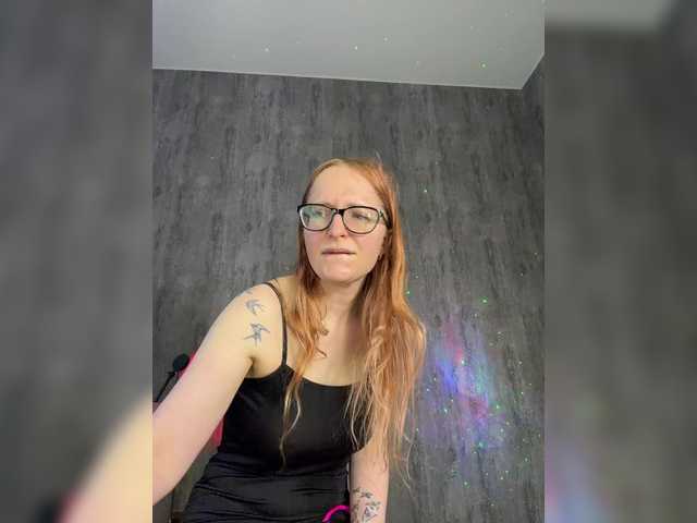 Emma4coy's BongaCams show and profile