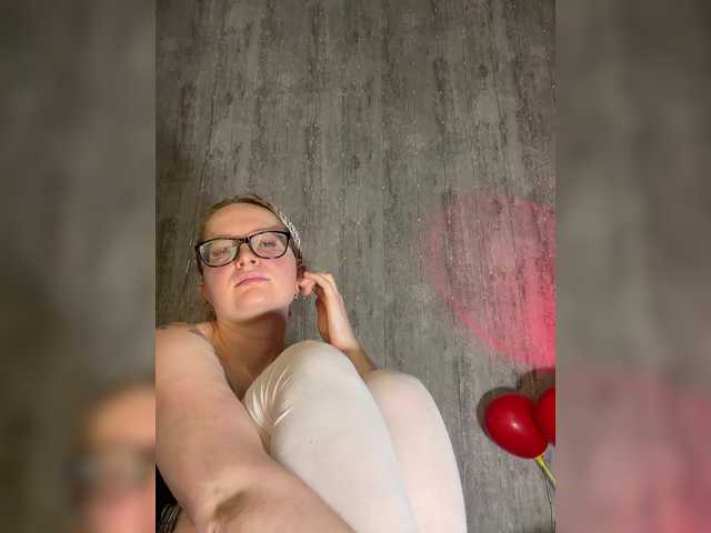 Emma4coy's BongaCams show and profile