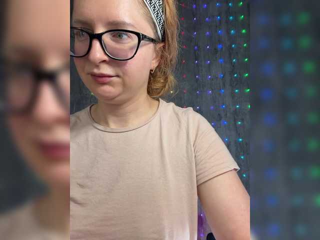 Emma4coy's BongaCams show and profile