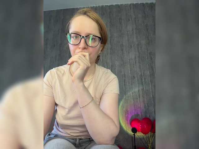 Emma4coy's BongaCams show and profile